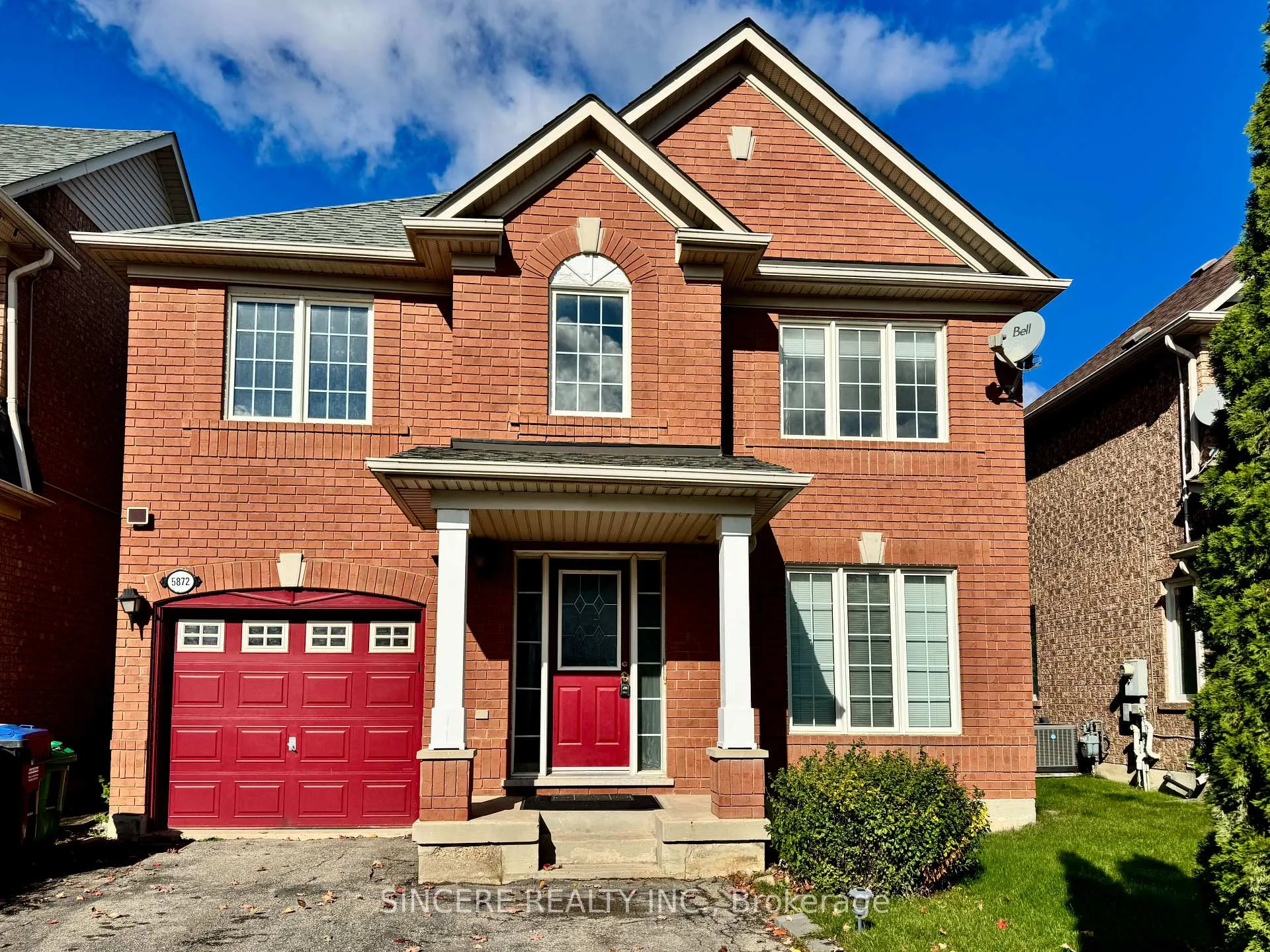Front of 5872 Osprey Boulevard