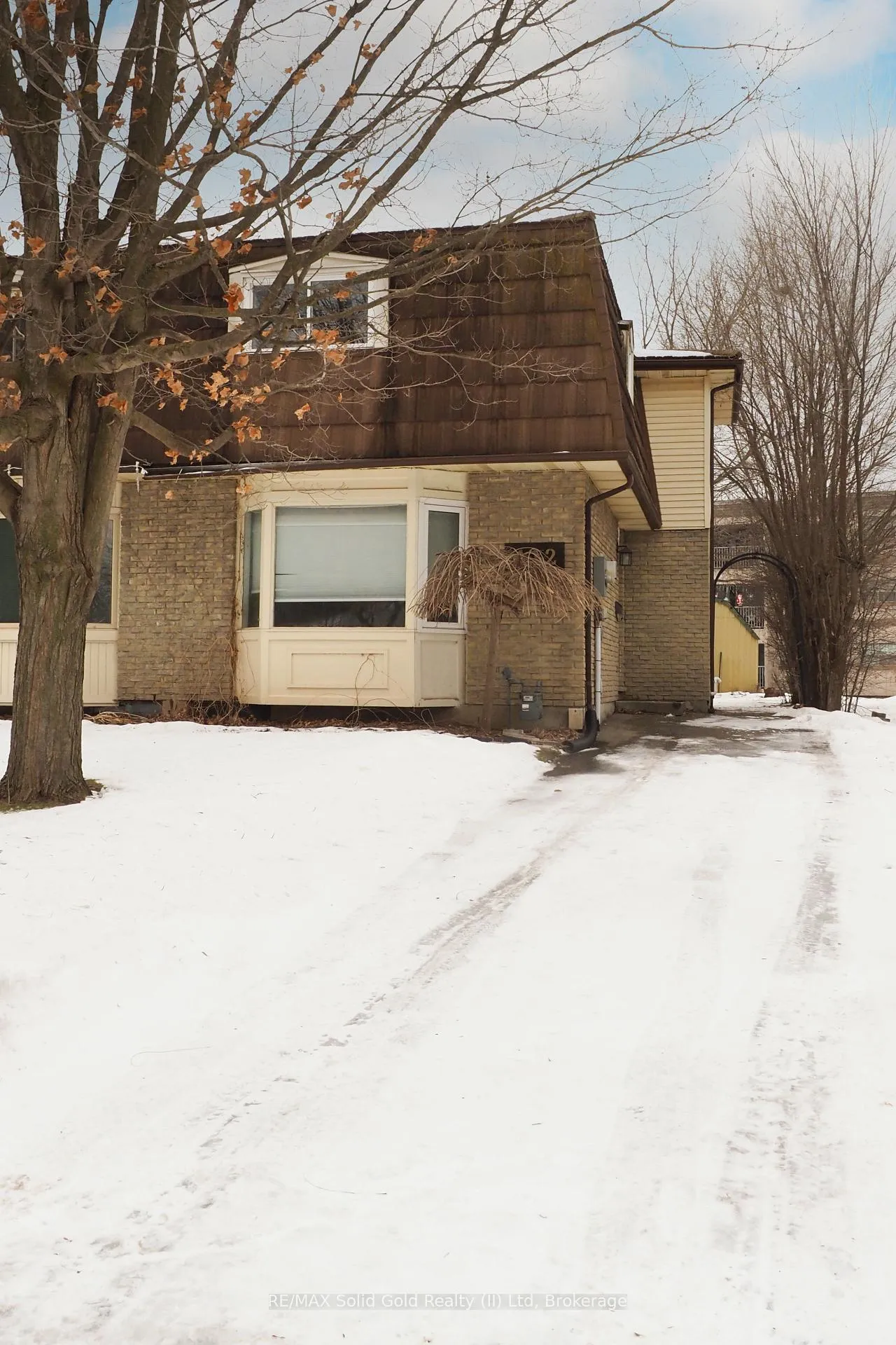 Photo 2 of 112 Green Valley Drive, Kitchener — HOMEH