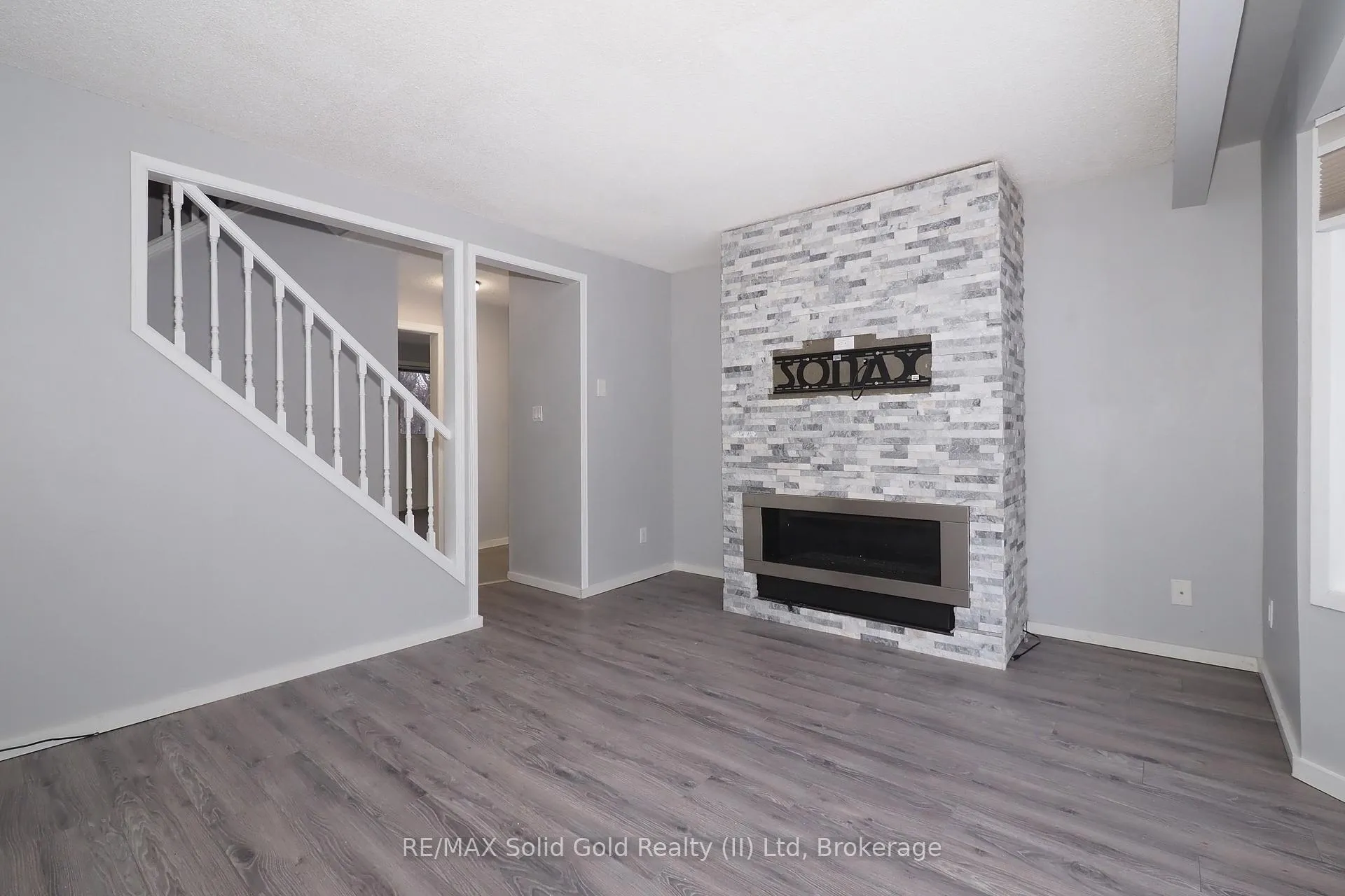 Photo 15 of 112 Green Valley Drive, Kitchener — HOMEH