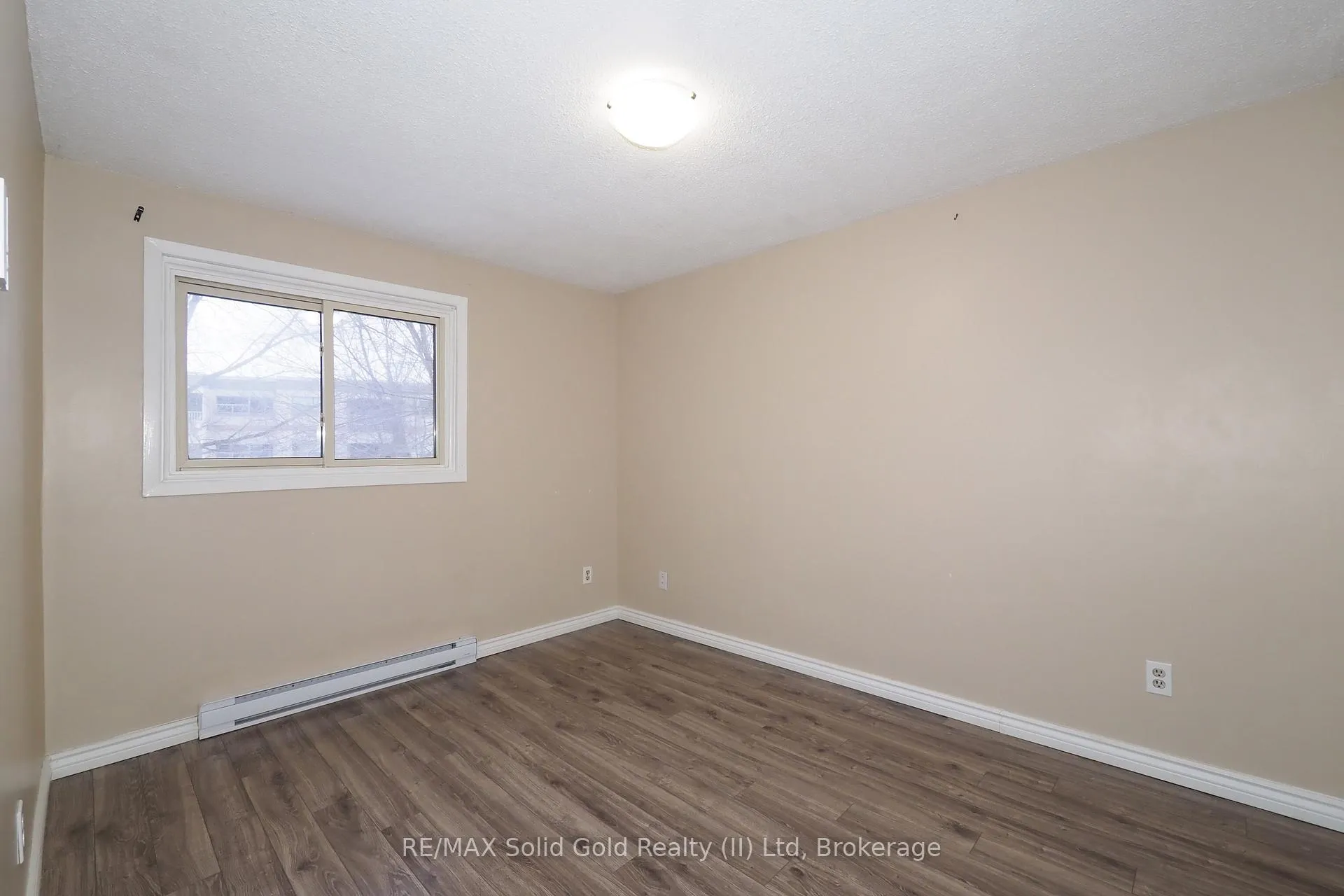 Photo 23 of 112 Green Valley Drive, Kitchener — HOMEH
