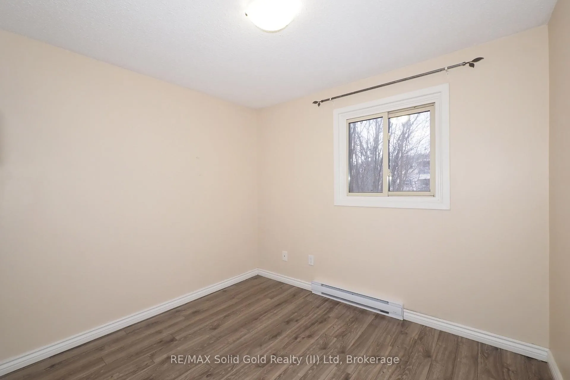 Photo 25 of 112 Green Valley Drive, Kitchener — HOMEH