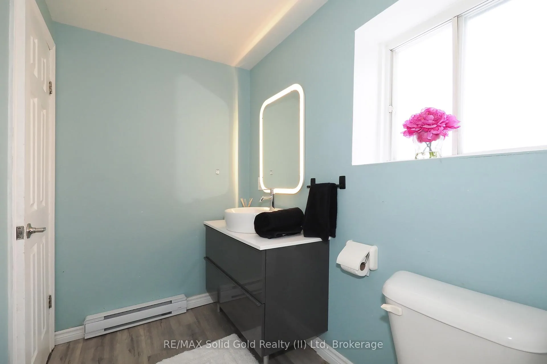 Photo 28 of 112 Green Valley Drive, Kitchener — HOMEH