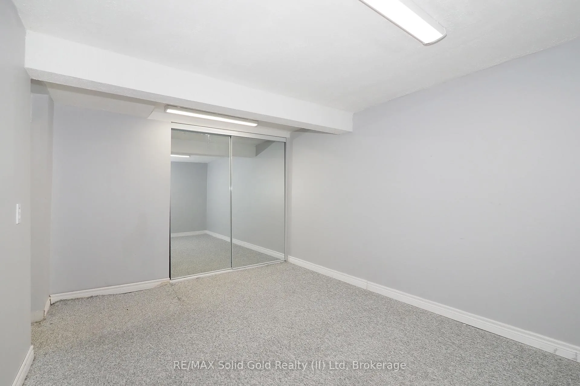 Photo 33 of 112 Green Valley Drive, Kitchener — HOMEH