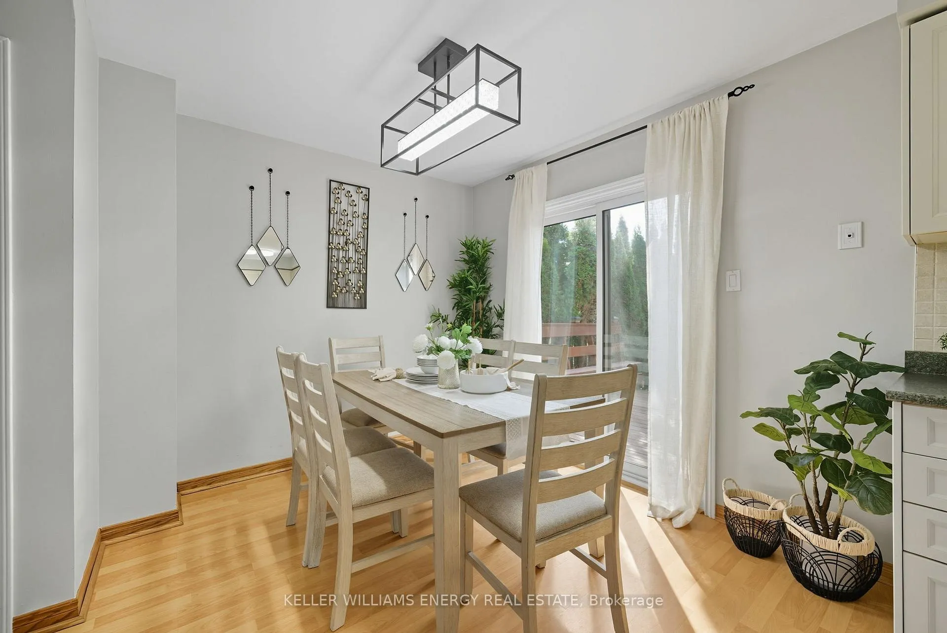 Photo 8 of 8 Inglis Avenue, Clarington, Courtice — HOMEH