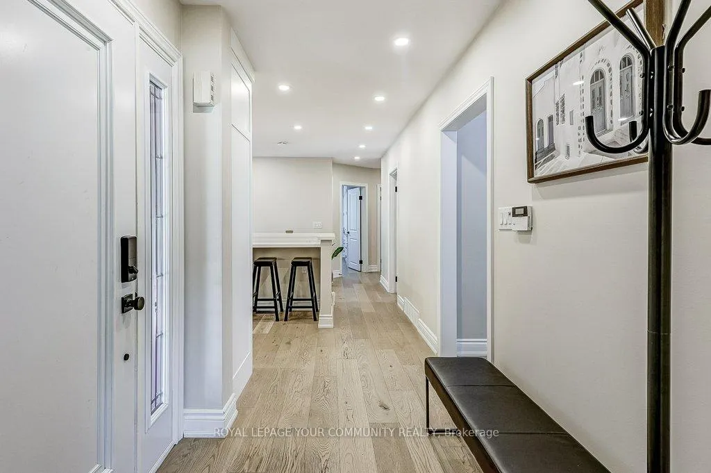 Photo 5 of 41 Brightbay Crescent, Markham, Grandview — HOMEH