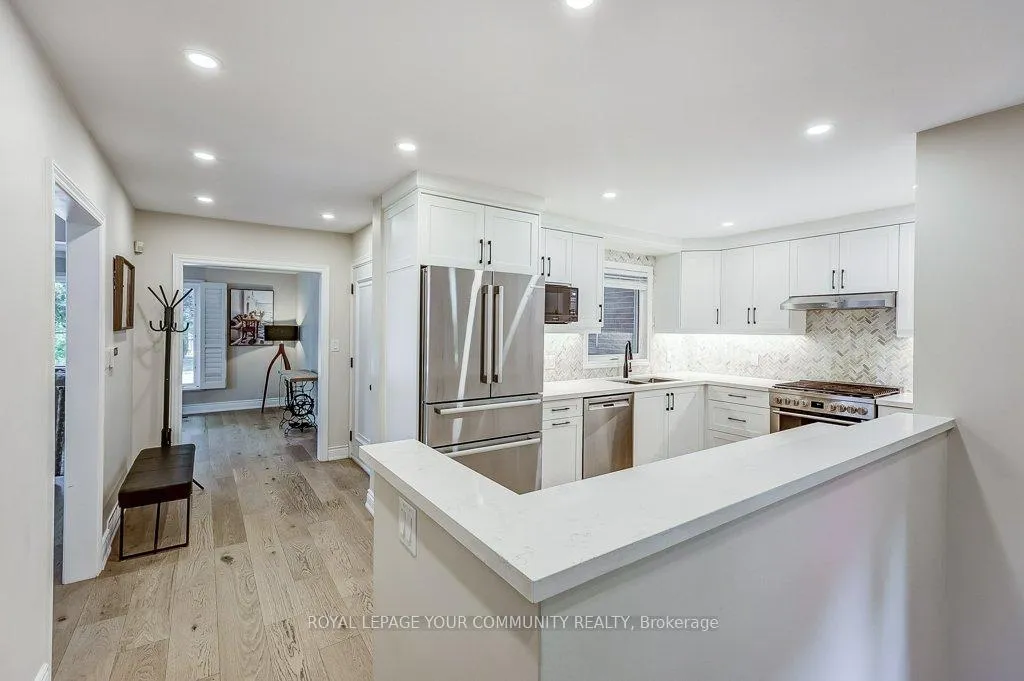 Photo 6 of 41 Brightbay Crescent, Markham, Grandview — HOMEH