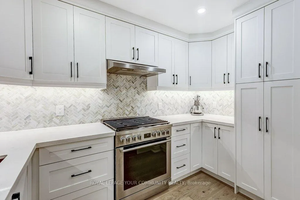 Photo 8 of 41 Brightbay Crescent, Markham, Grandview — HOMEH