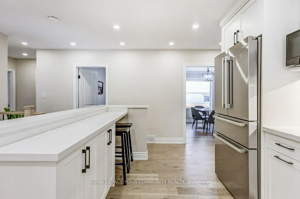 Photo 10 of 41 Brightbay Crescent, Markham, Grandview — HOMEH