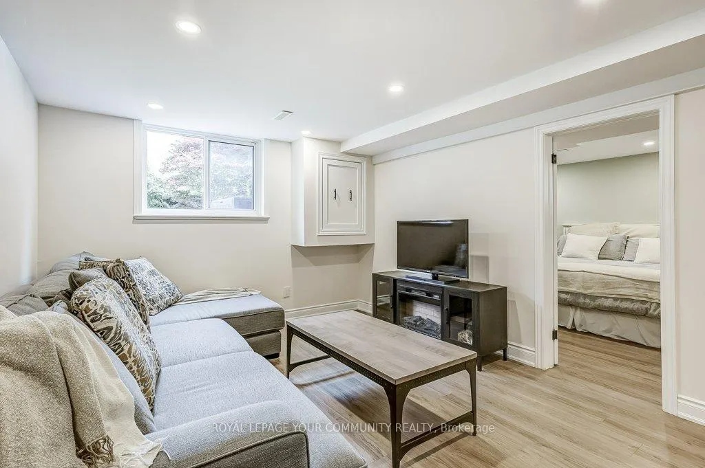 Photo 33 of 41 Brightbay Crescent, Markham, Grandview — HOMEH