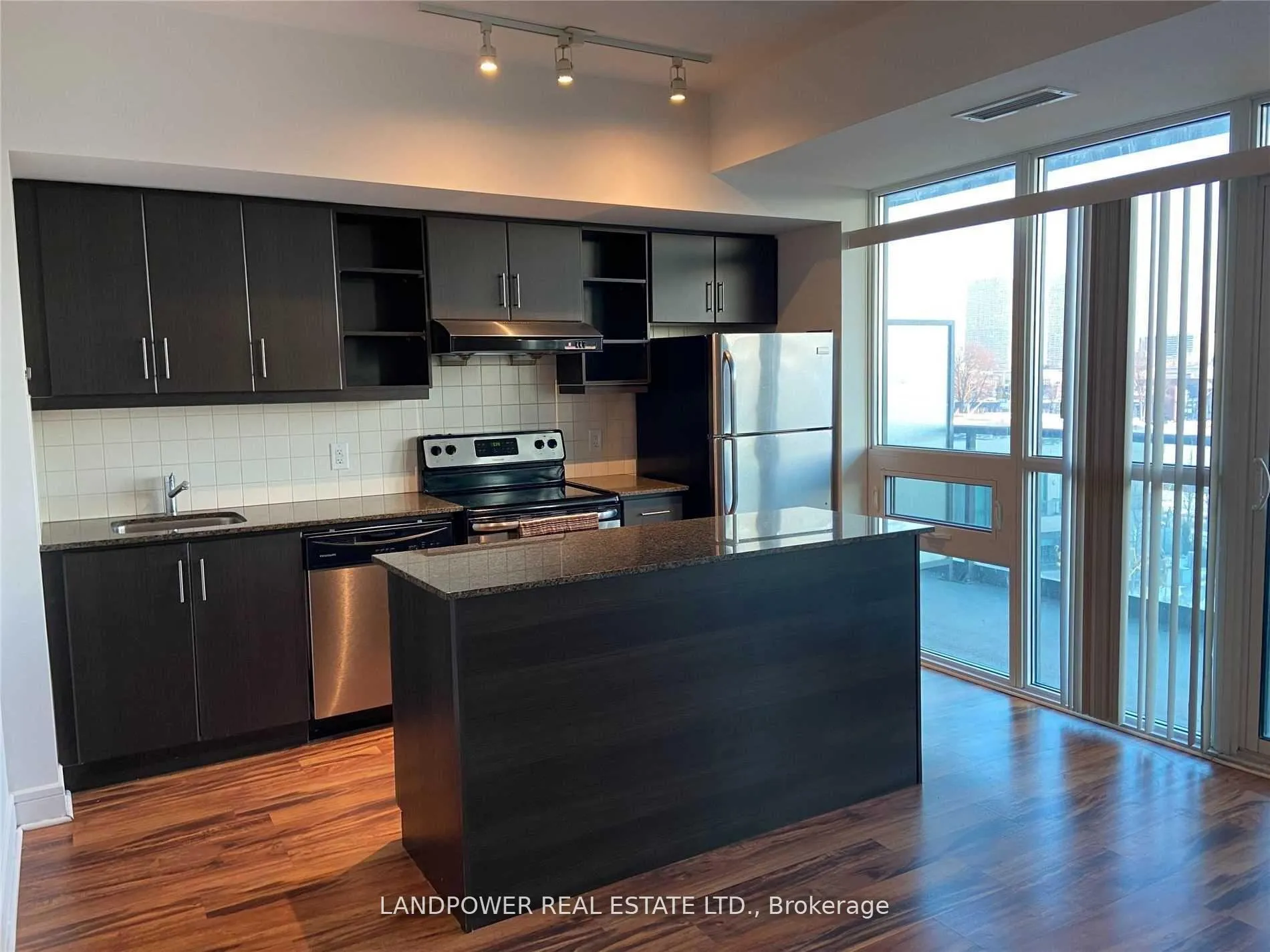 Photo 7 of Unit 408, 35 Brian Peck Crescent, Toronto, Thorncliffe Park — HOMEH