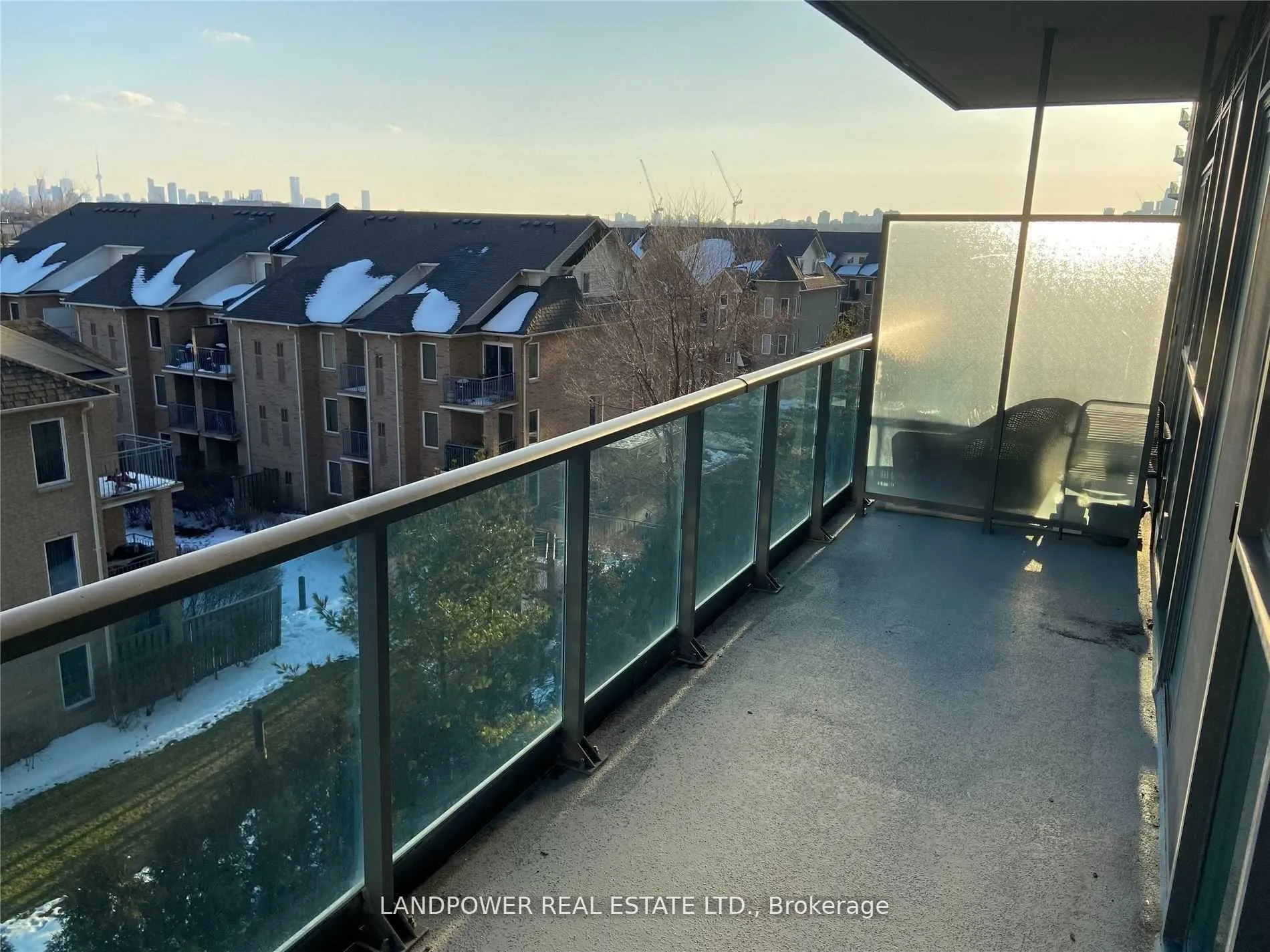 Photo 13 of Unit 408, 35 Brian Peck Crescent, Toronto, Thorncliffe Park — HOMEH