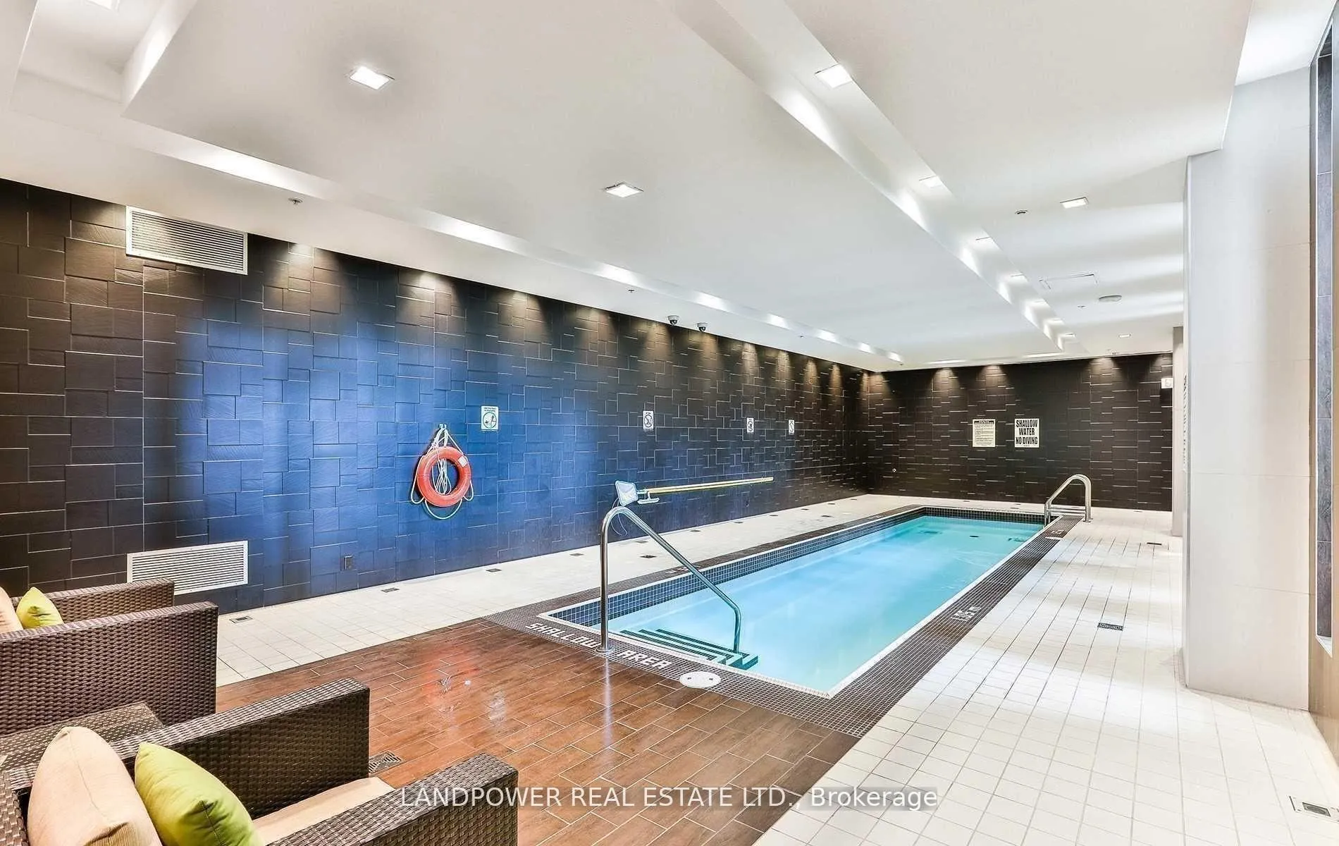 Photo 18 of Unit 408, 35 Brian Peck Crescent, Toronto, Thorncliffe Park — HOMEH