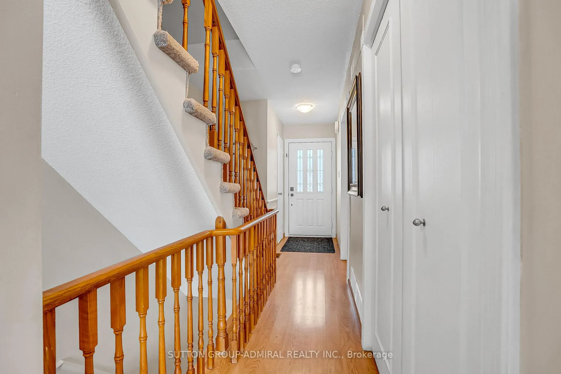Photo 4 of 139 Tamarack Drive, Markham, Aileen-Willowbrook — HOMEH