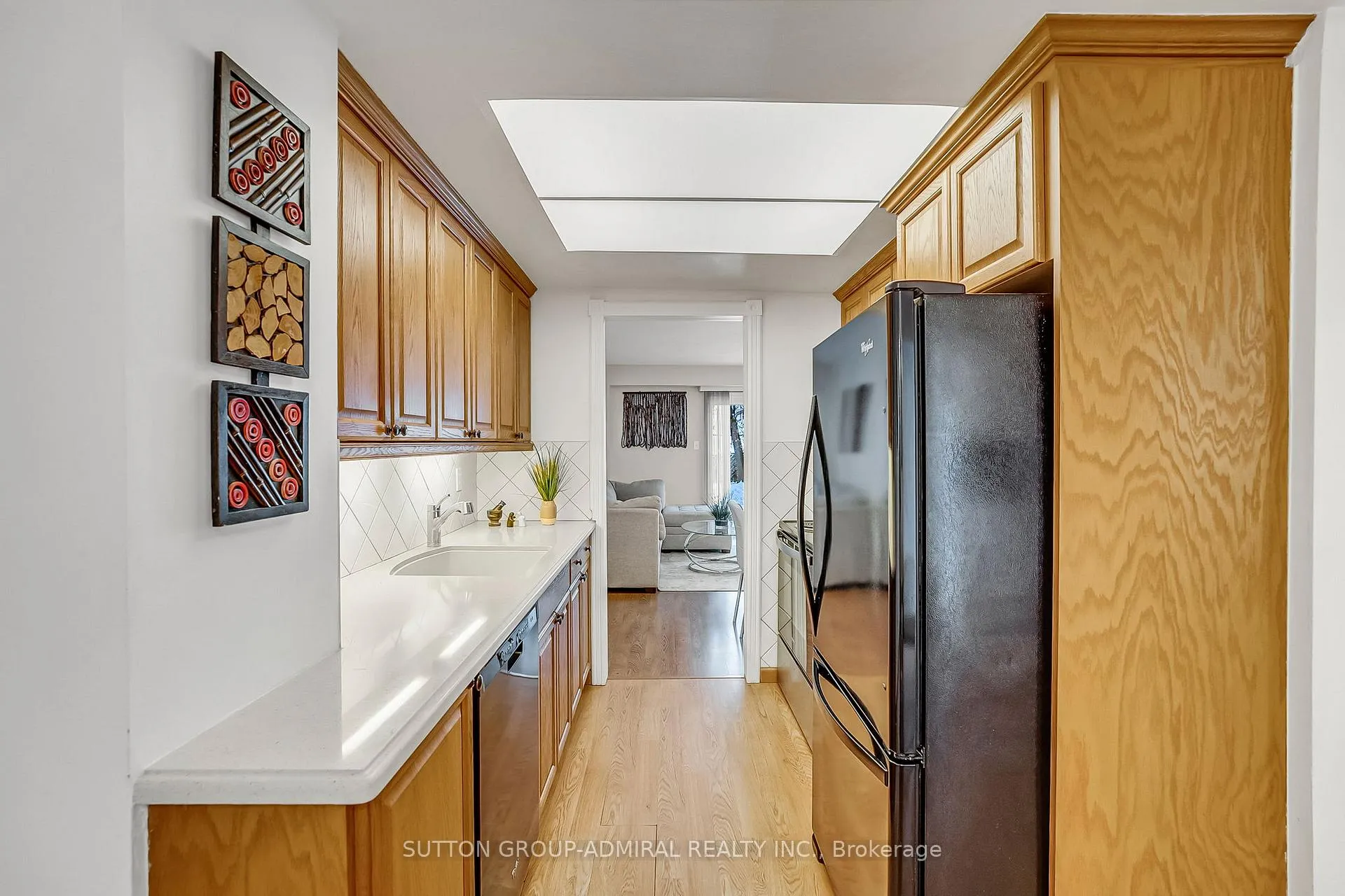Photo 11 of 139 Tamarack Drive, Markham, Aileen-Willowbrook — HOMEH