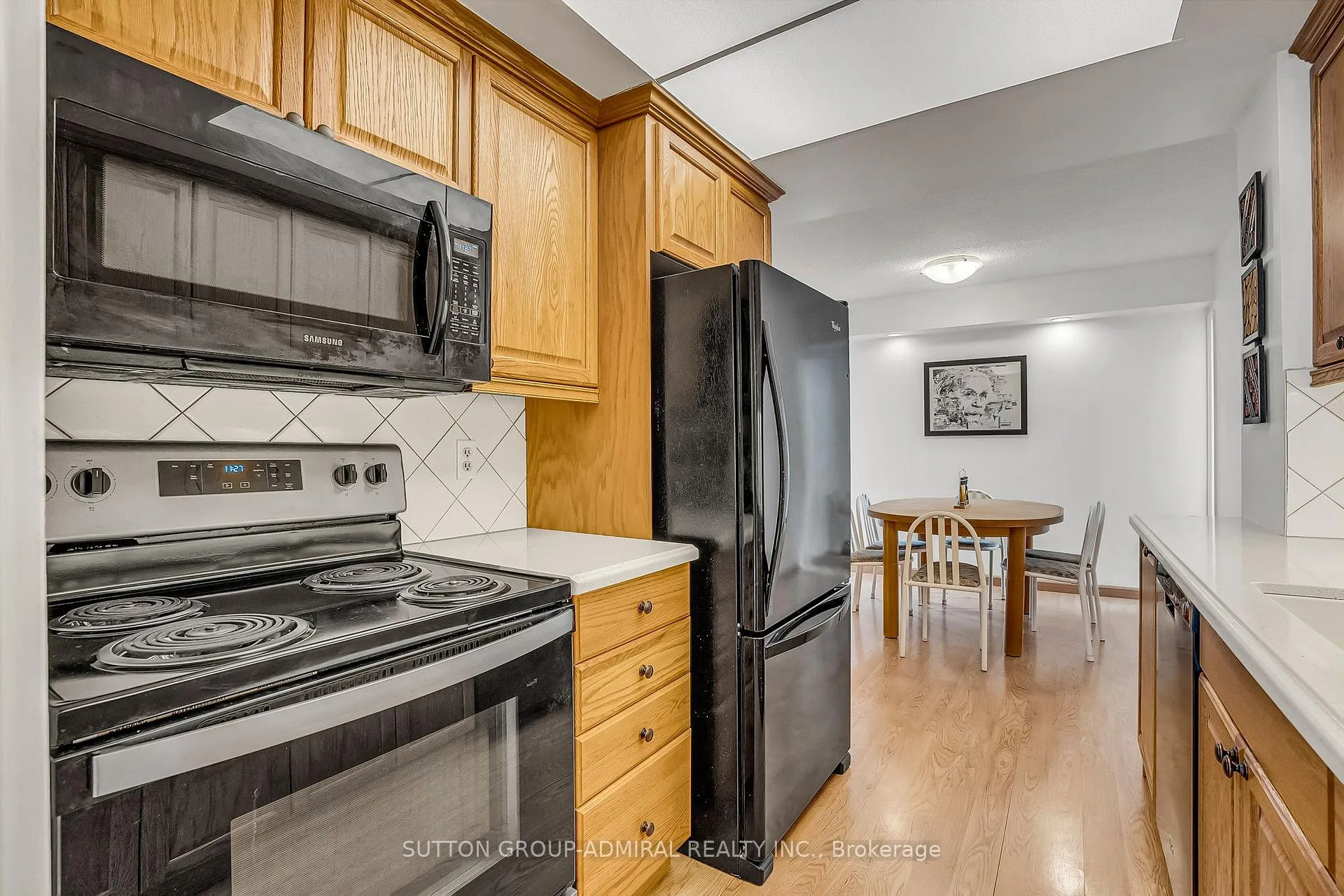 Photo 13 of 139 Tamarack Drive, Markham, Aileen-Willowbrook — HOMEH