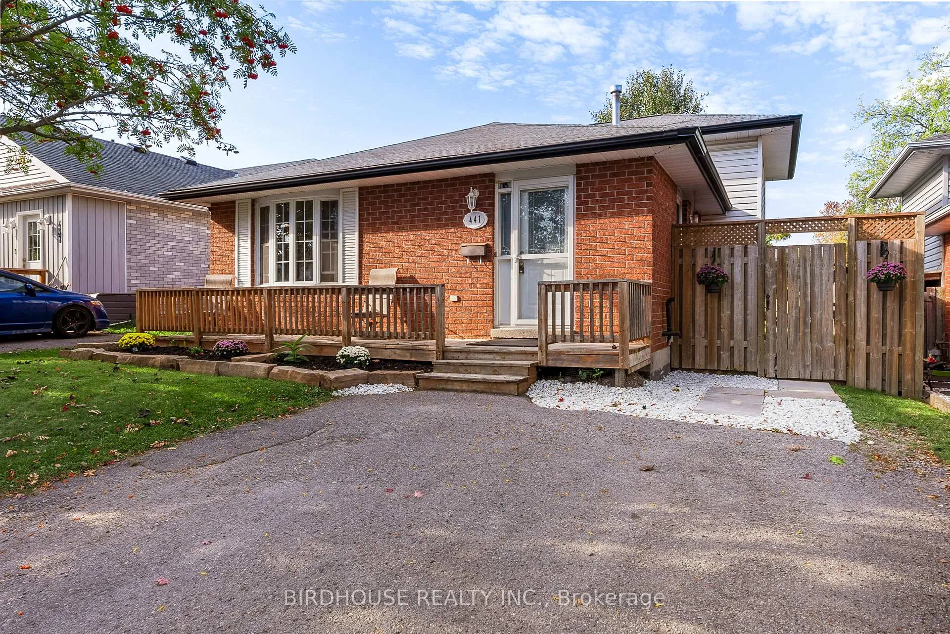 Photo 1 of 441 Crystal Drive, Peterborough, Ashburnham Ward 4 — HOMEH