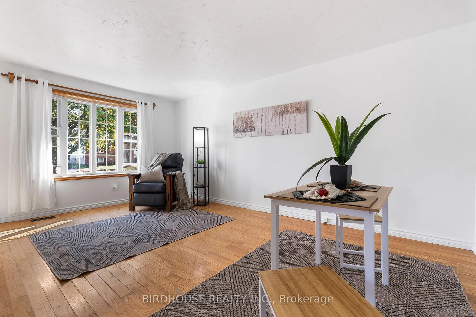 Photo 16 of 441 Crystal Drive, Peterborough, Ashburnham Ward 4 — HOMEH