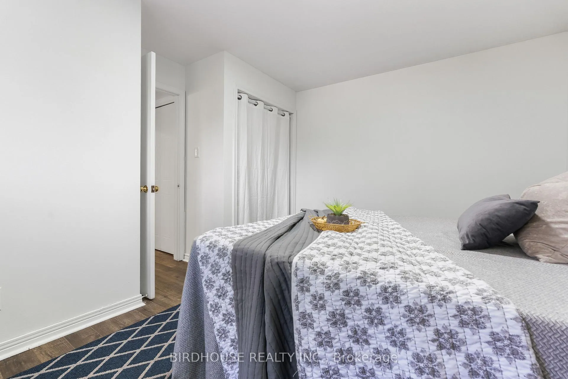 Photo 19 of 441 Crystal Drive, Peterborough, Ashburnham Ward 4 — HOMEH