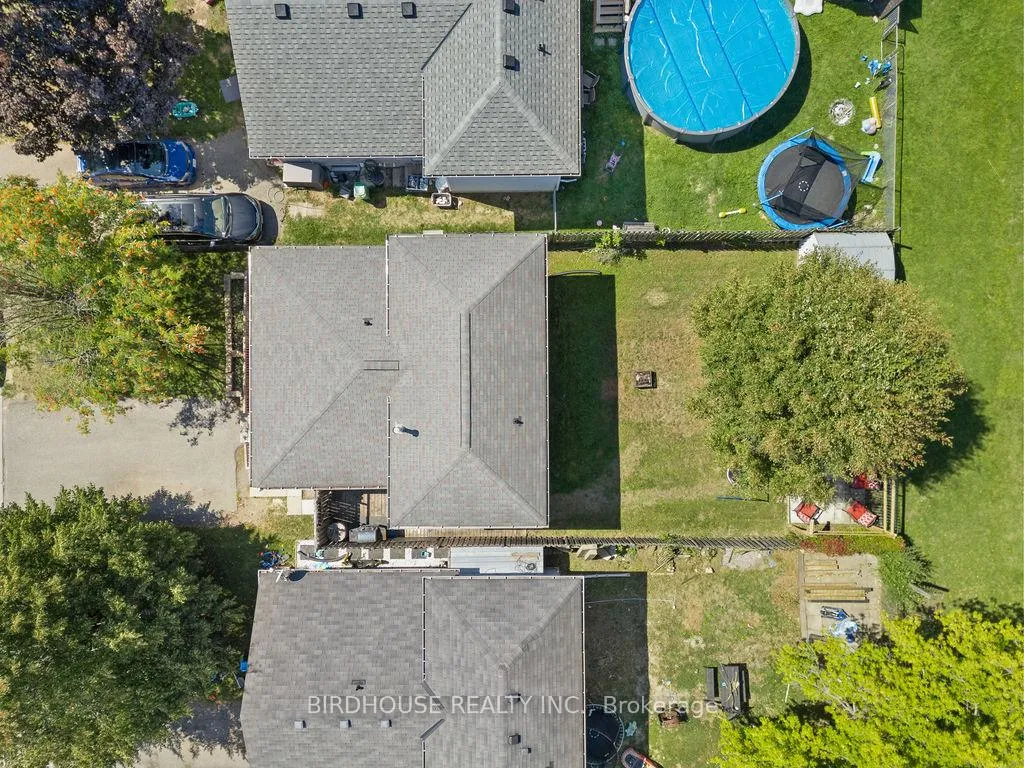 Photo 33 of 441 Crystal Drive, Peterborough, Ashburnham Ward 4 — HOMEH