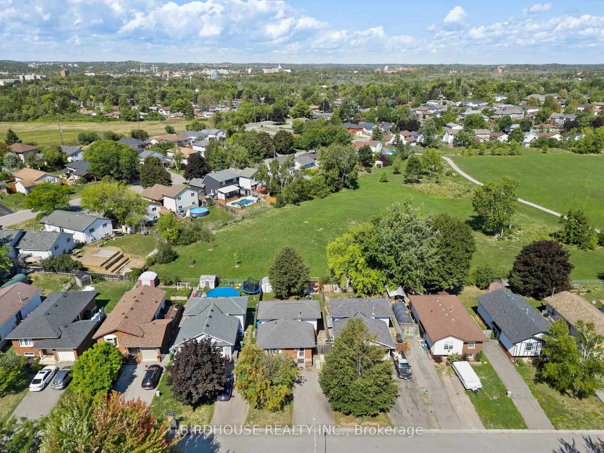 Photo 35 of 441 Crystal Drive, Peterborough, Ashburnham Ward 4 — HOMEH