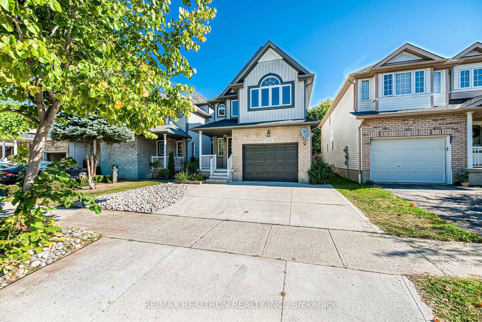 Photo 1 of 634 Violet St, Waterloo, Columbia Forest — HOMEH