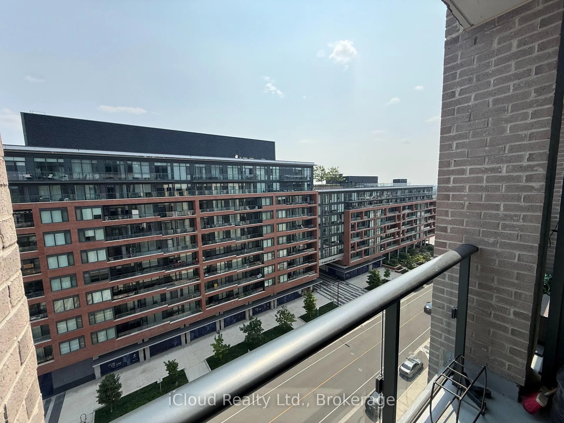 Photo 12 of Unit 906, 100 Eagle Rock Way, Vaughan, Rural Vaughan — HOMEH
