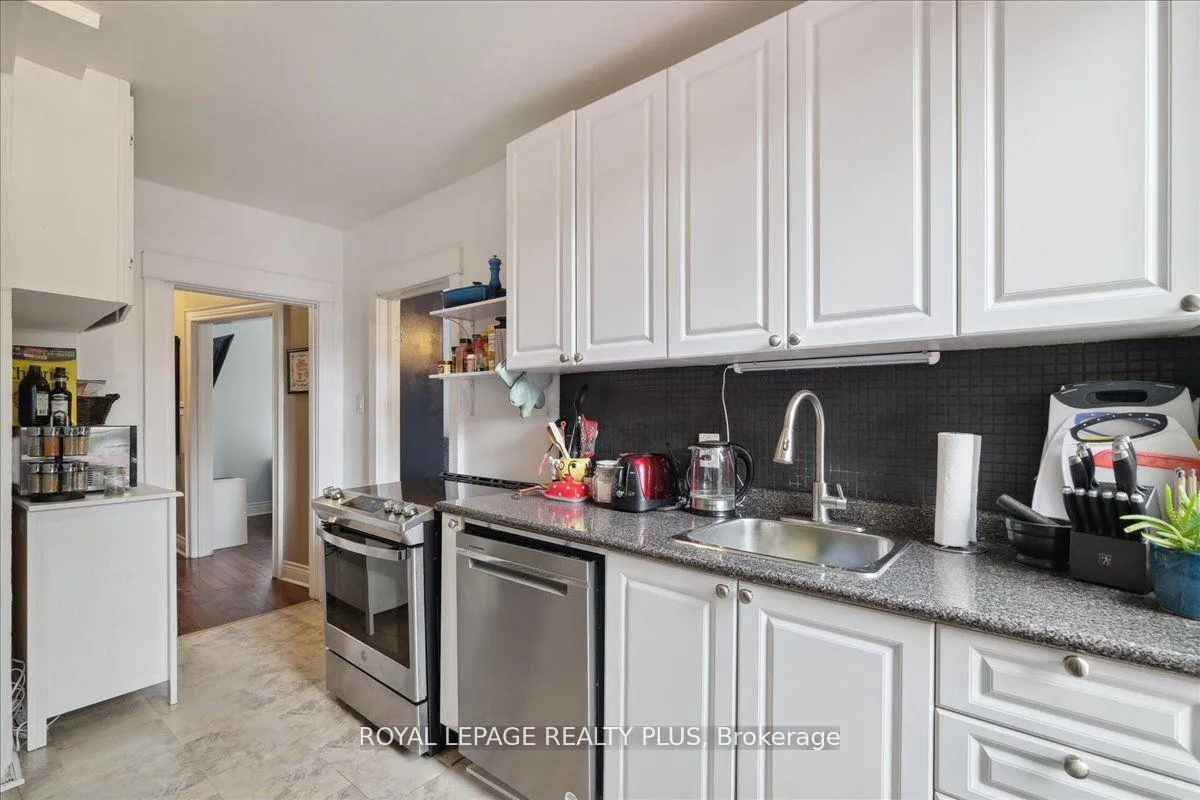 Photo 15 of 350 Albany Avenue, Toronto, Casa Loma — HOMEH