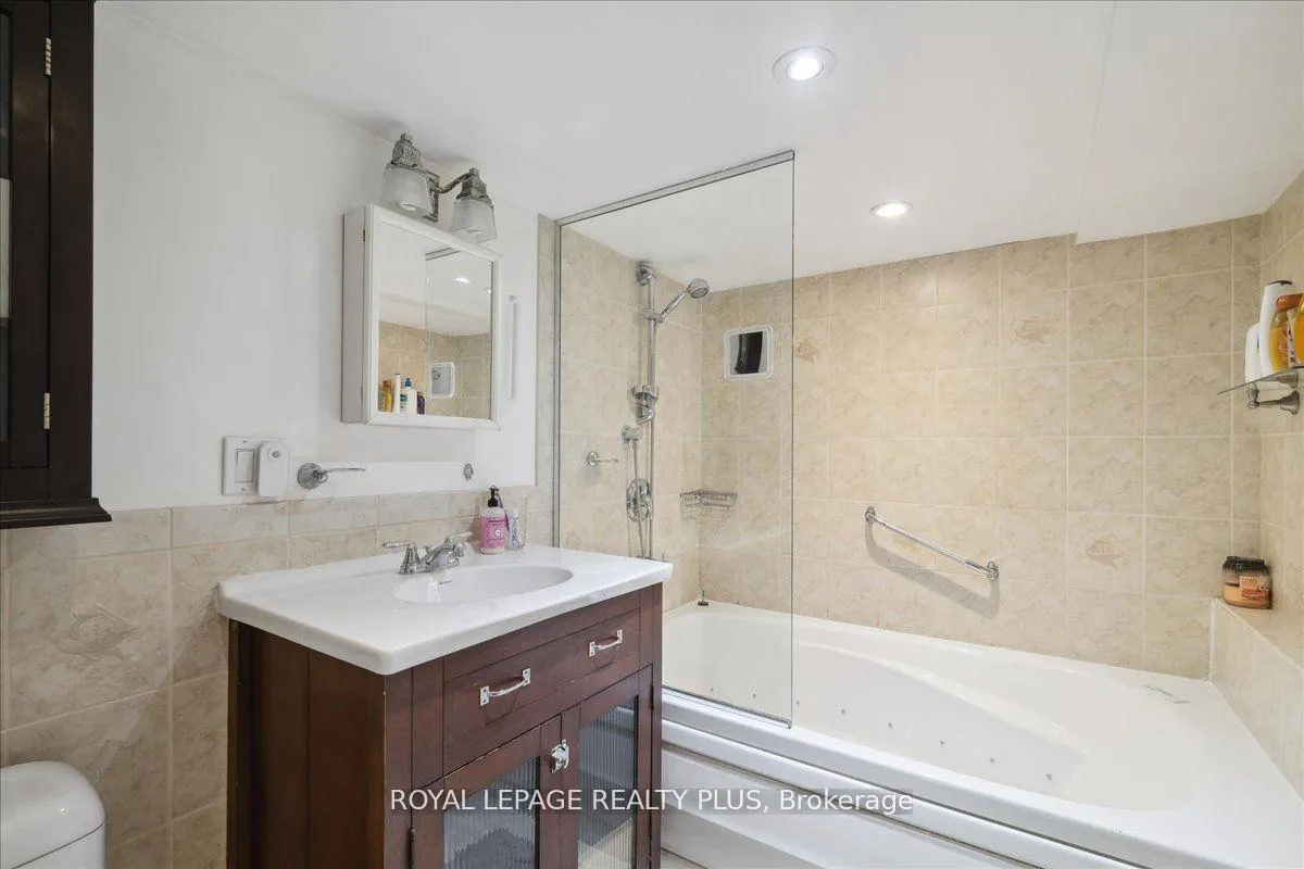 Photo 26 of 350 Albany Avenue, Toronto, Casa Loma — HOMEH