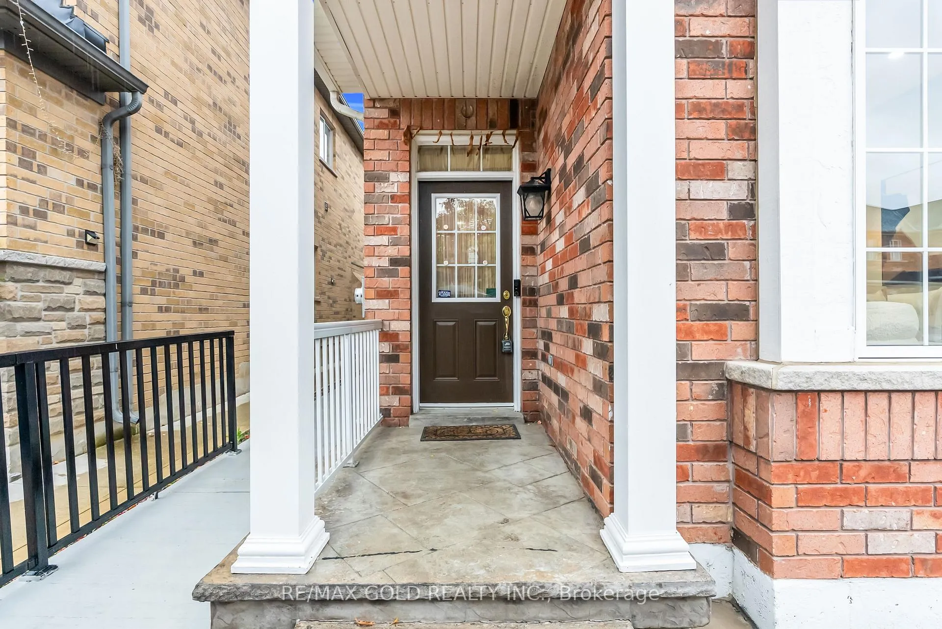 Photo 4 of 262 Swindale Drive, Milton, Scott — HOMEH