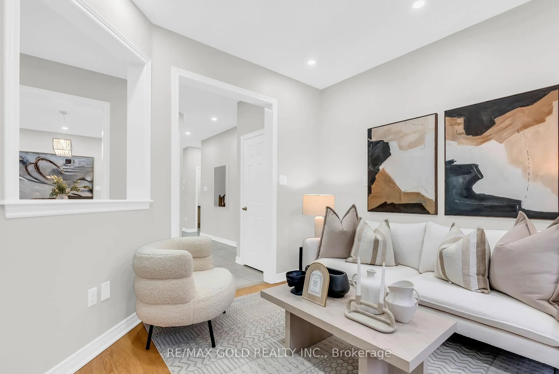 Photo 7 of 262 Swindale Drive, Milton, Scott — HOMEH