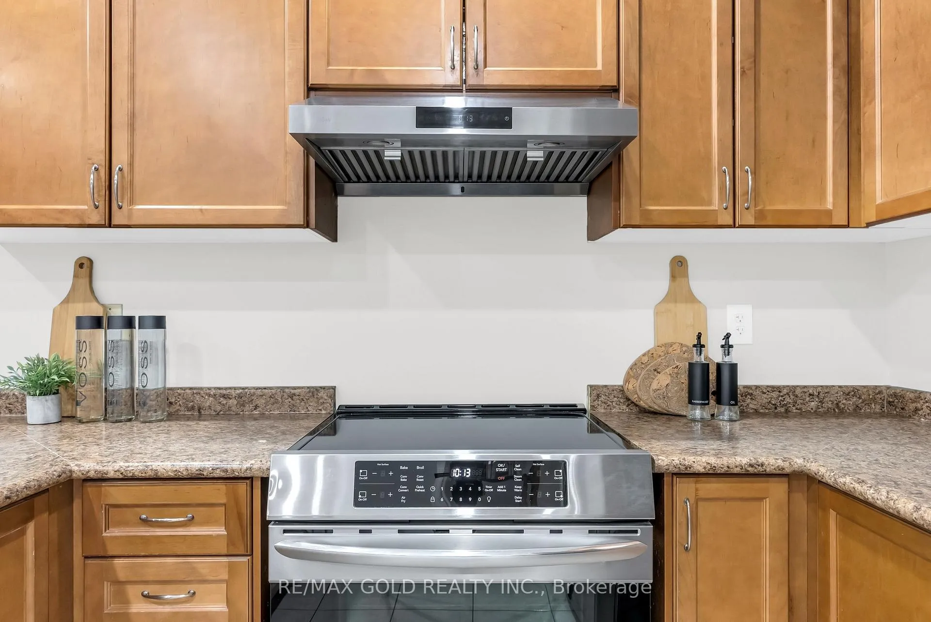 Photo 19 of 262 Swindale Drive, Milton, Scott — HOMEH
