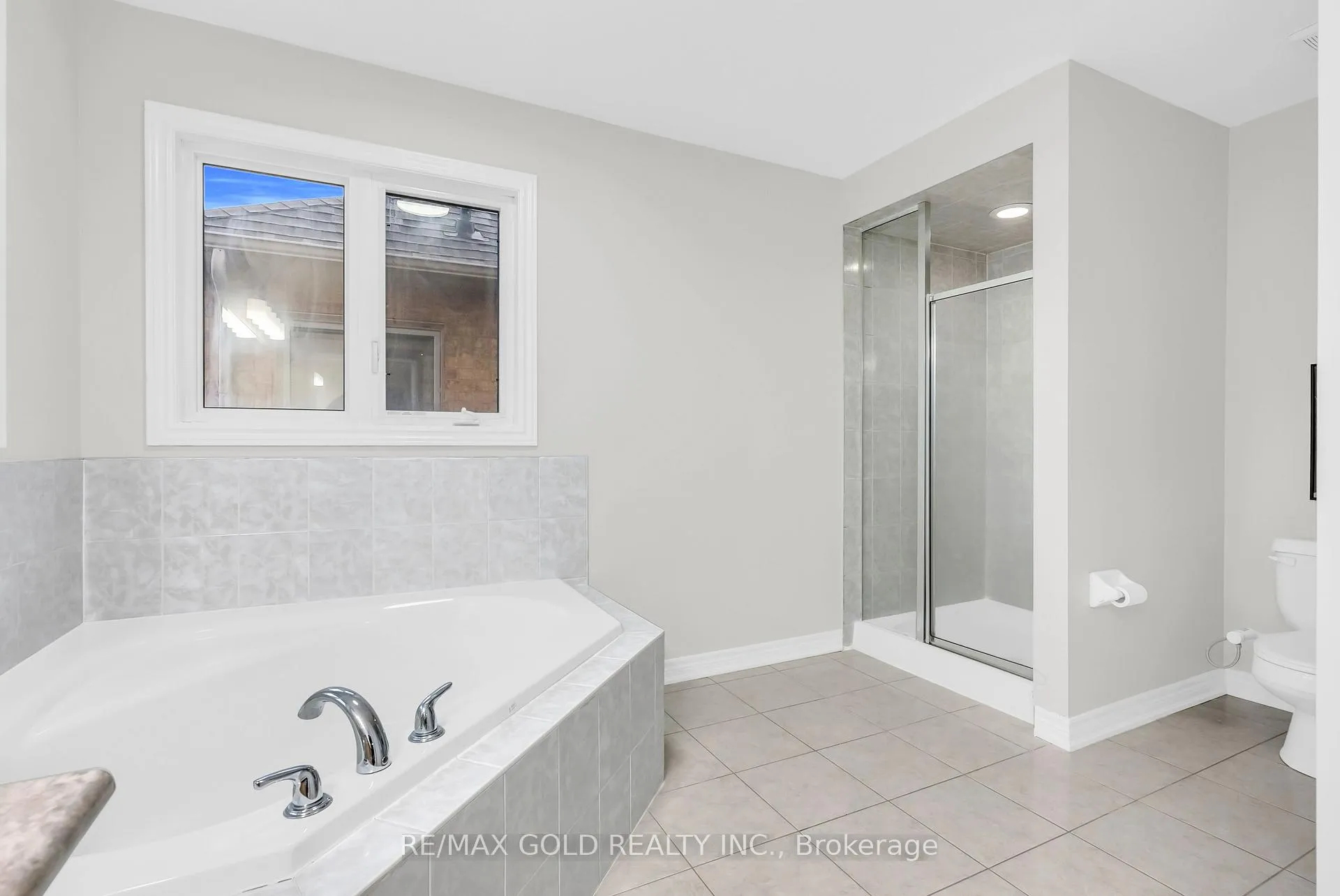 Photo 30 of 262 Swindale Drive, Milton, Scott — HOMEH