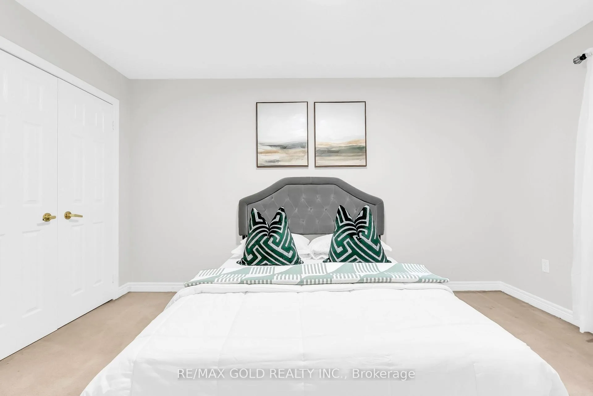 Photo 34 of 262 Swindale Drive, Milton, Scott — HOMEH