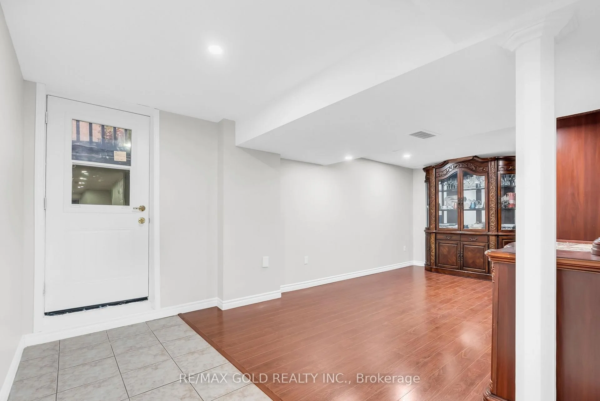 Photo 42 of 262 Swindale Drive, Milton, Scott — HOMEH