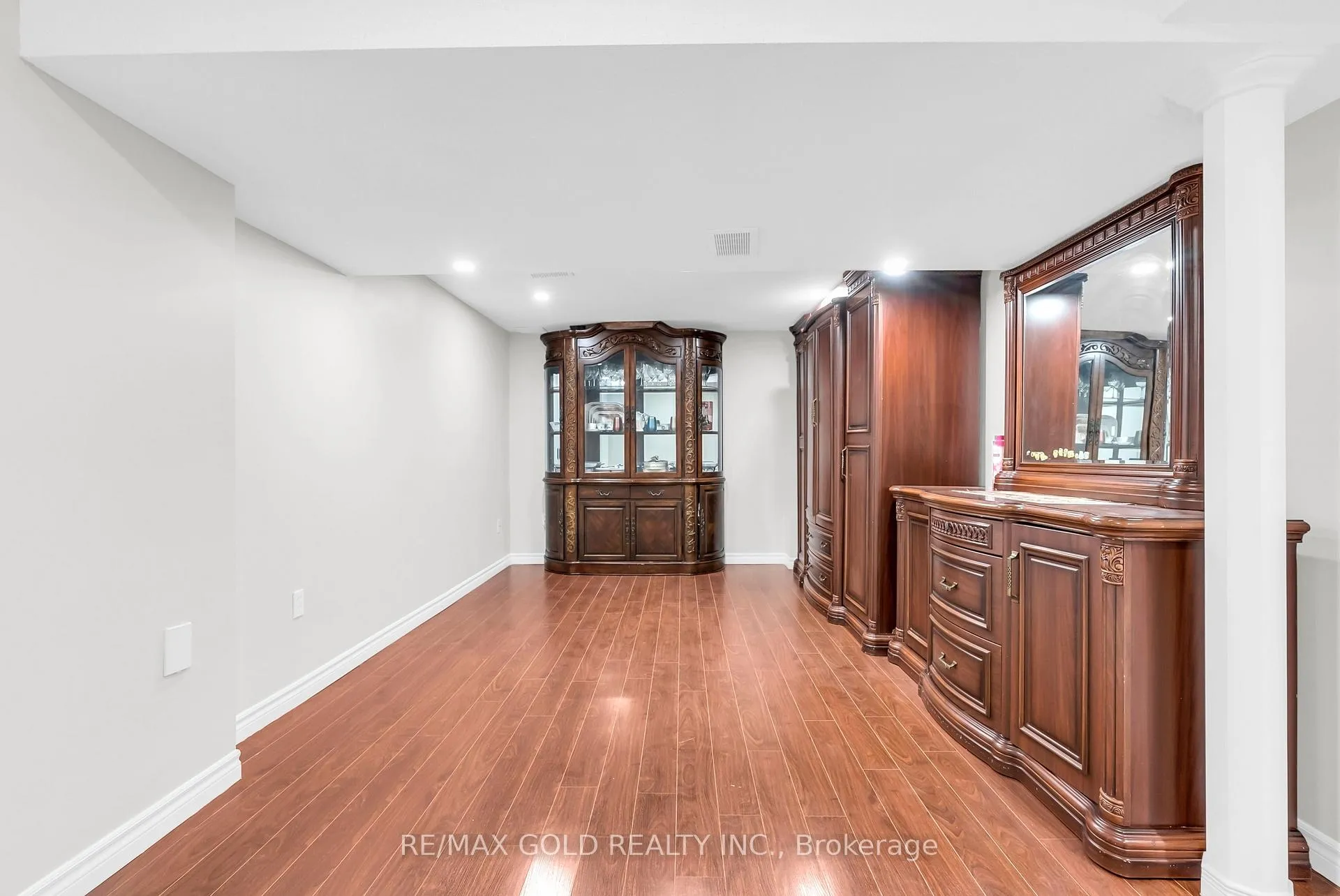 Photo 43 of 262 Swindale Drive, Milton, Scott — HOMEH