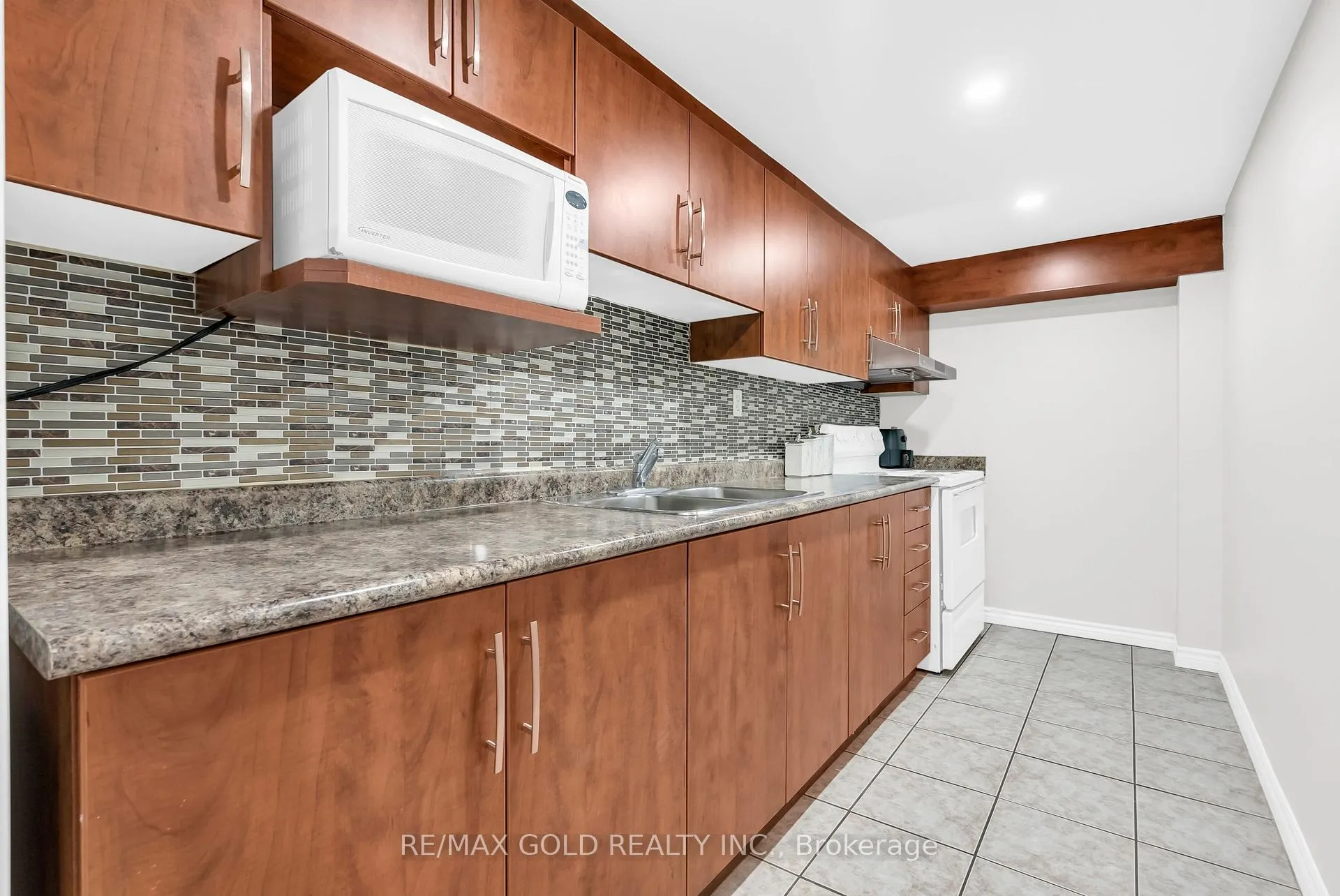 Photo 44 of 262 Swindale Drive, Milton, Scott — HOMEH