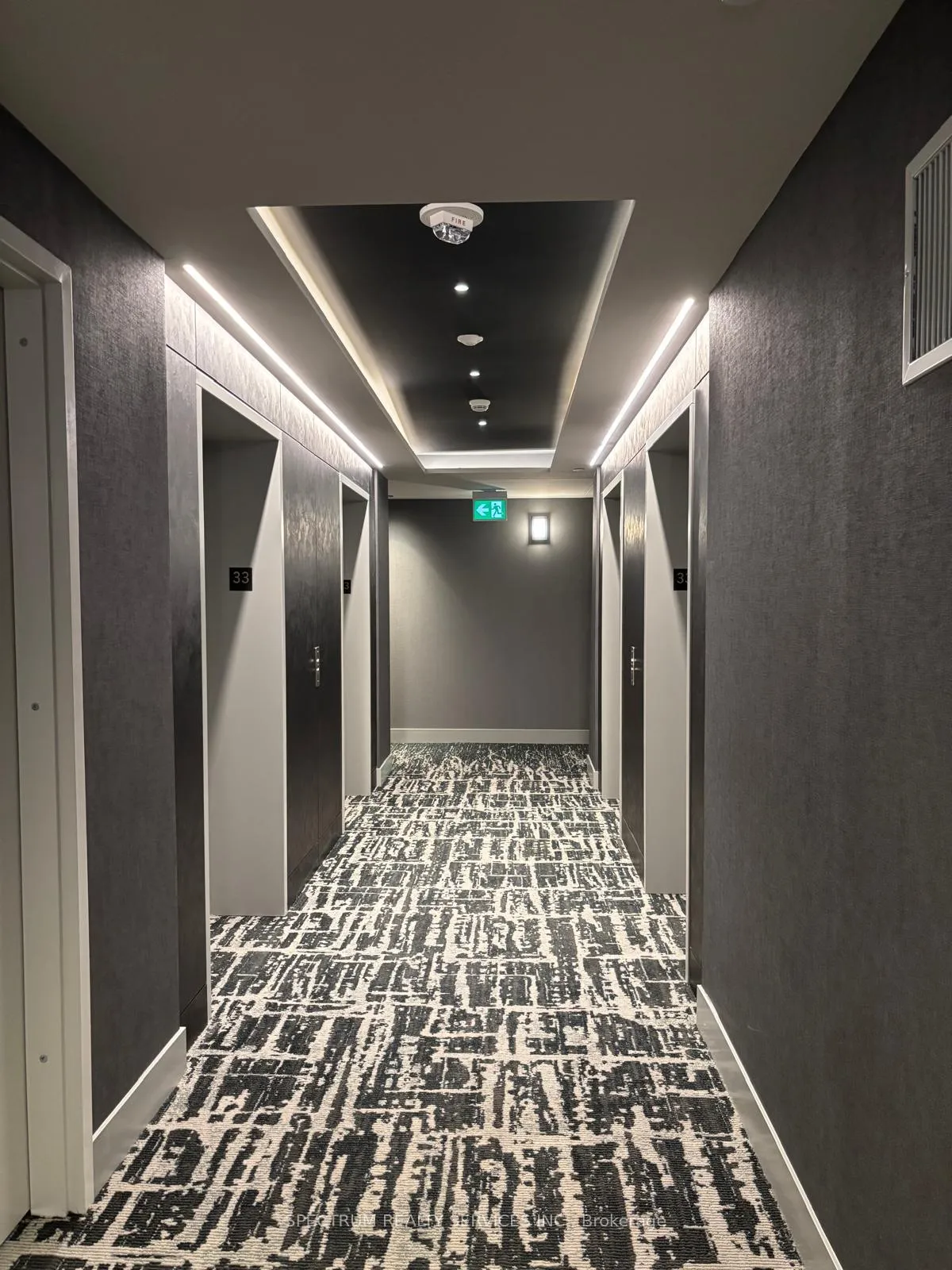 Photo 3 of Unit 3306, 30 Upper Mall Way, Vaughan, Brownridge — HOMEH