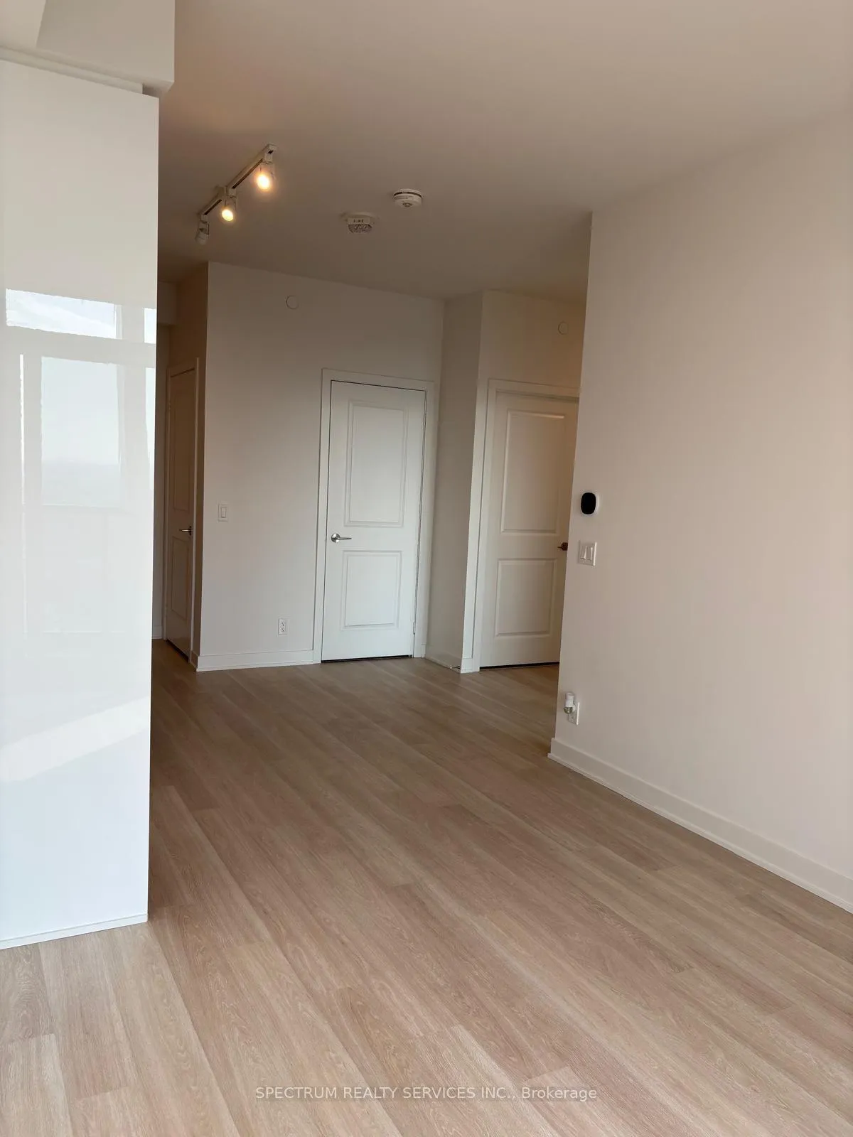 Photo 7 of Unit 3306, 30 Upper Mall Way, Vaughan, Brownridge — HOMEH