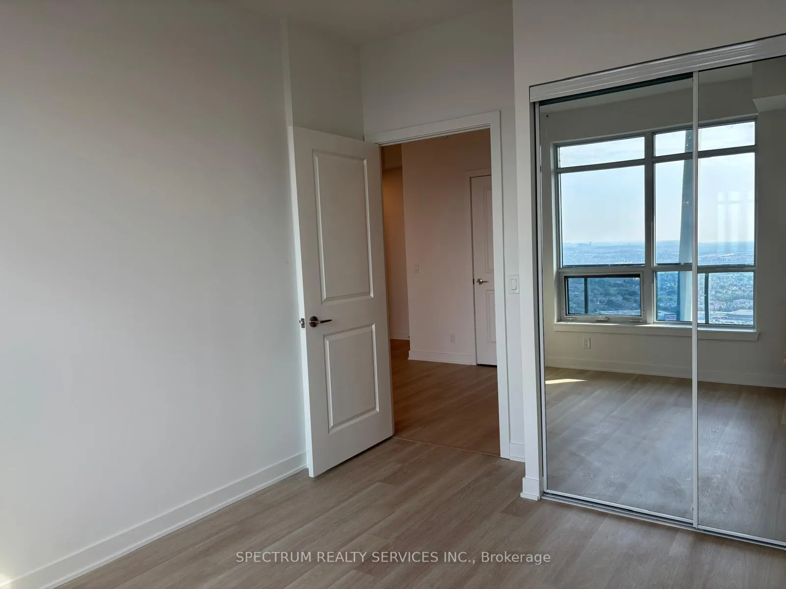 Photo 9 of Unit 3306, 30 Upper Mall Way, Vaughan, Brownridge — HOMEH