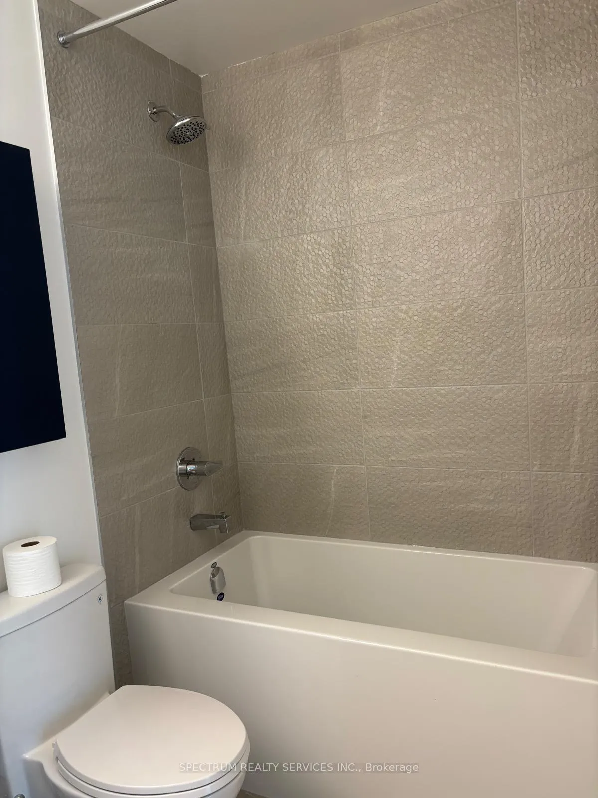 Photo 12 of Unit 3306, 30 Upper Mall Way, Vaughan, Brownridge — HOMEH