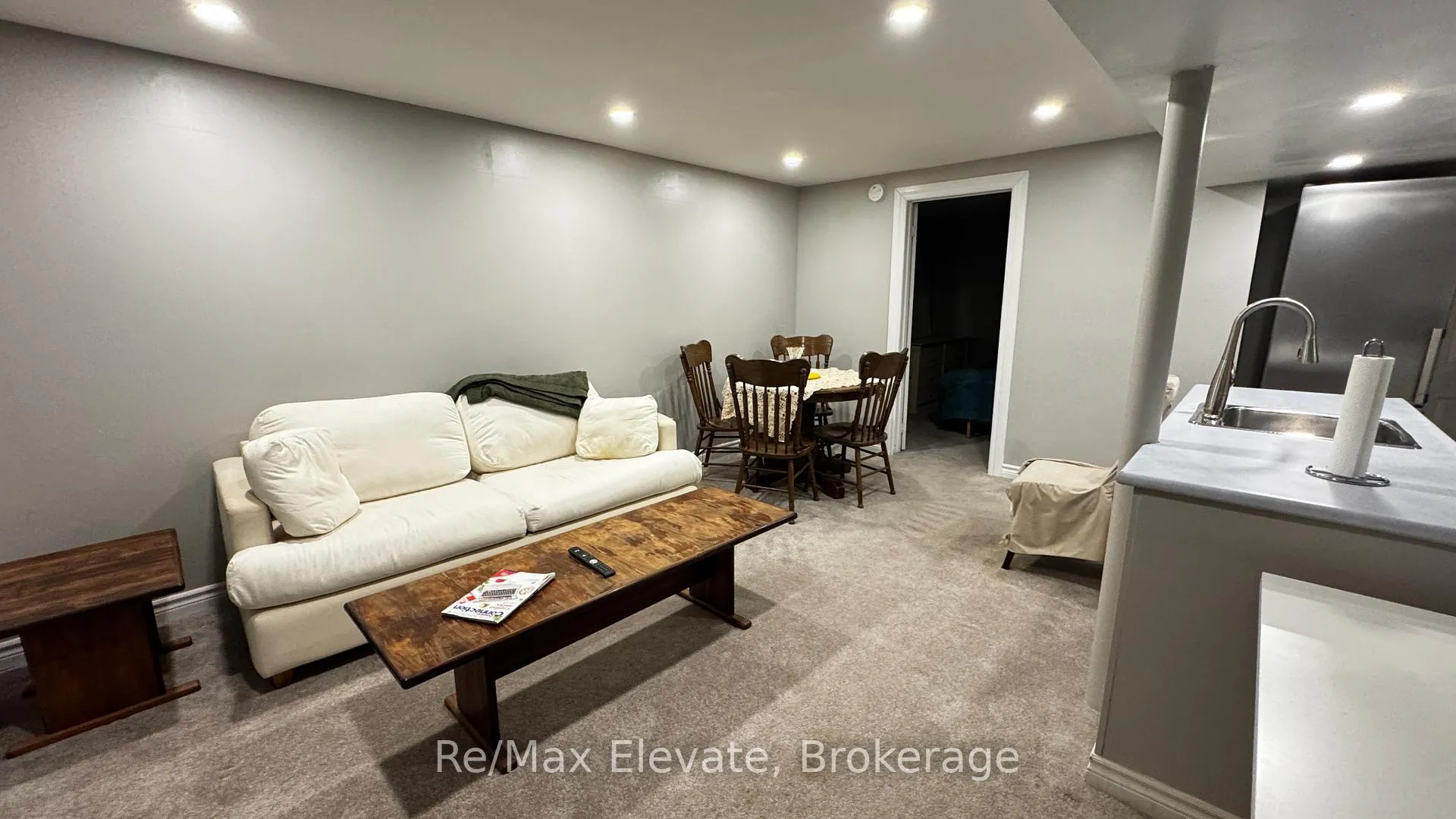 Photo 5 of 1226 Canborough Crescent, Pickering, Liverpool — HOMEH
