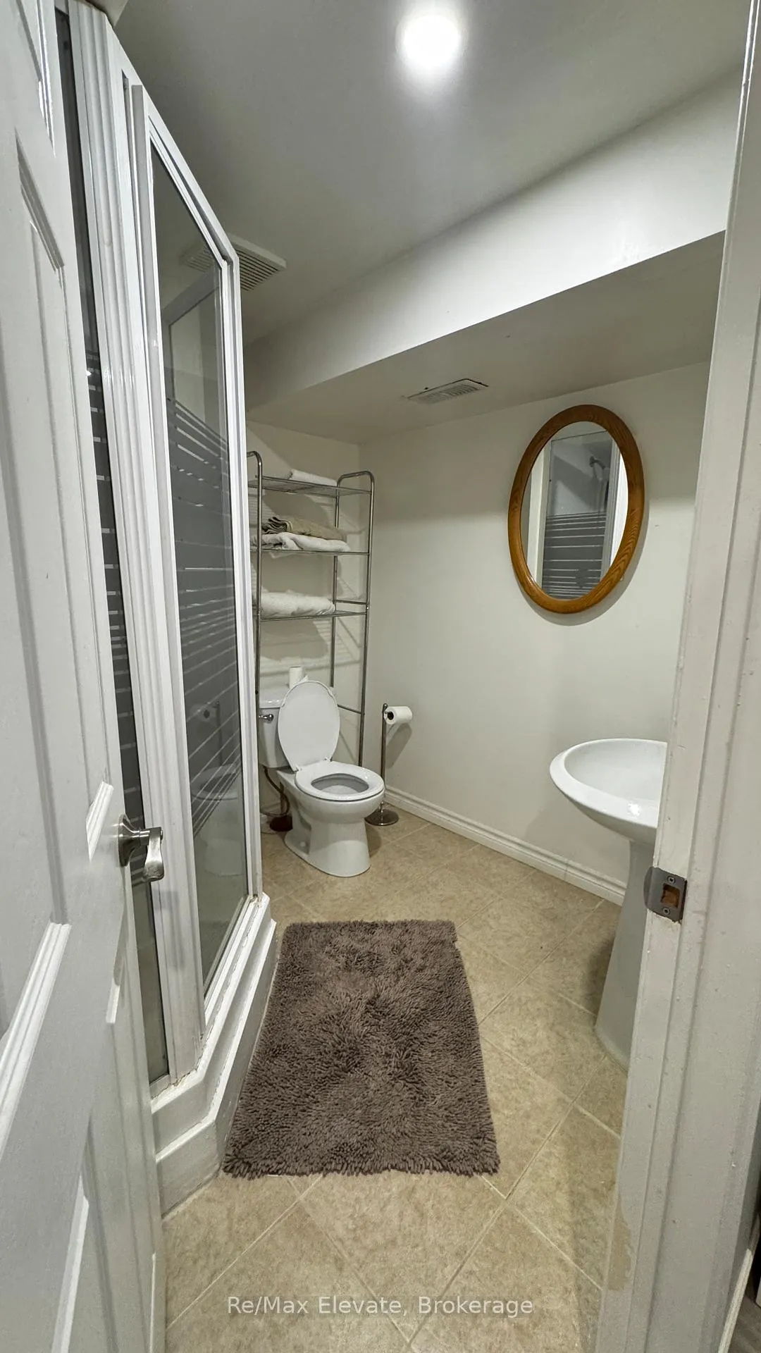Photo 15 of 1226 Canborough Crescent, Pickering, Liverpool — HOMEH