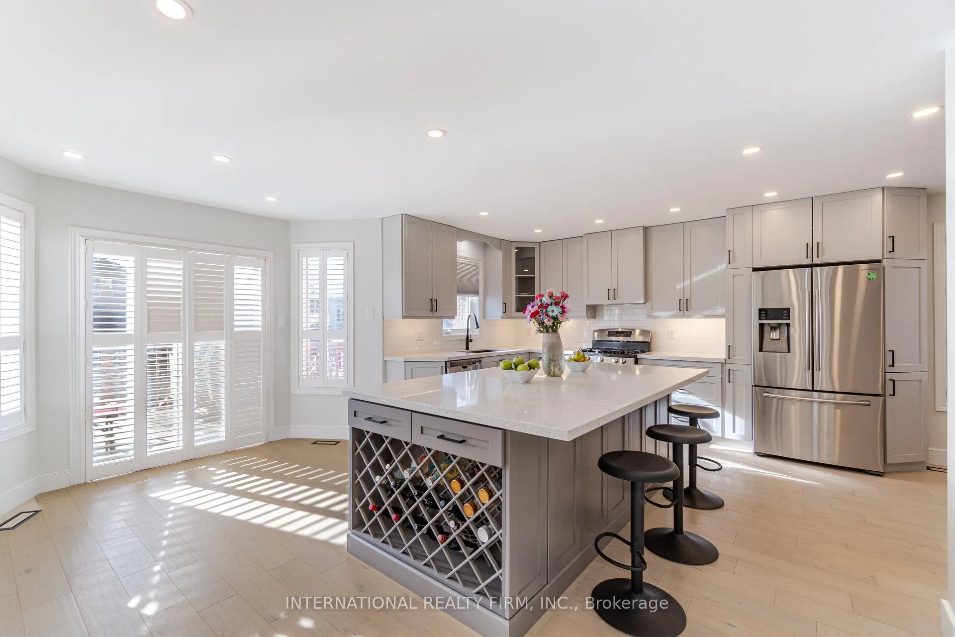 Photo 7 of 67 Rosanna Crescent, Vaughan, Maple — HOMEH