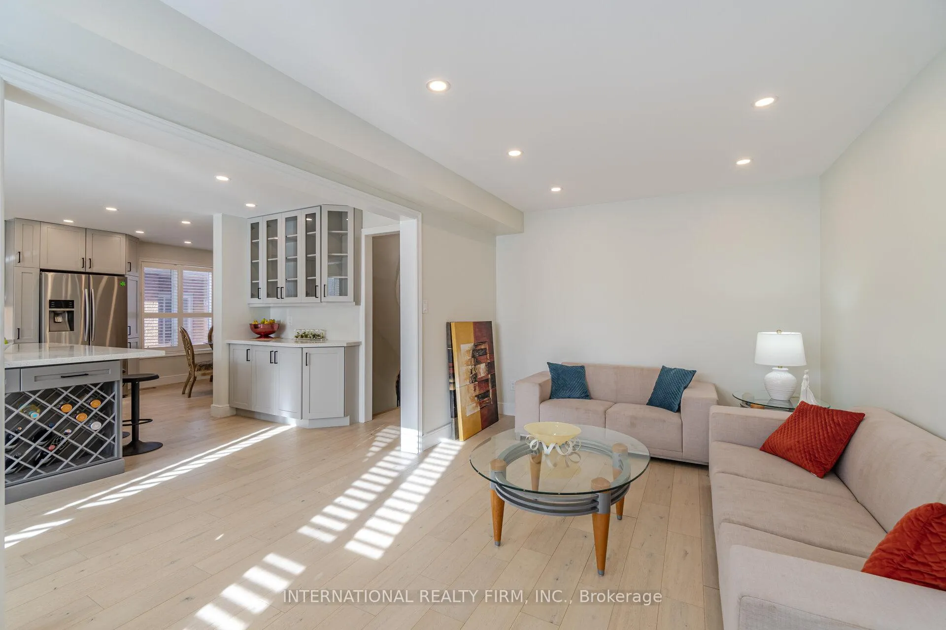 Photo 14 of 67 Rosanna Crescent, Vaughan, Maple — HOMEH