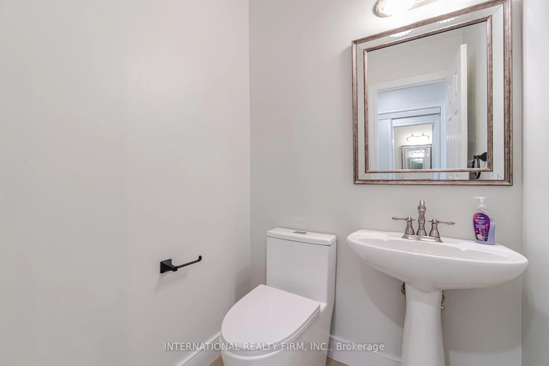 Photo 15 of 67 Rosanna Crescent, Vaughan, Maple — HOMEH