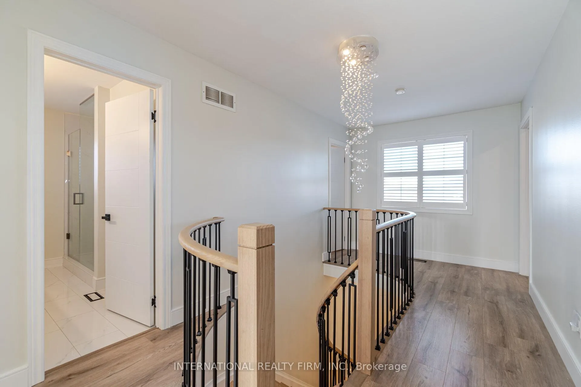Photo 19 of 67 Rosanna Crescent, Vaughan, Maple — HOMEH