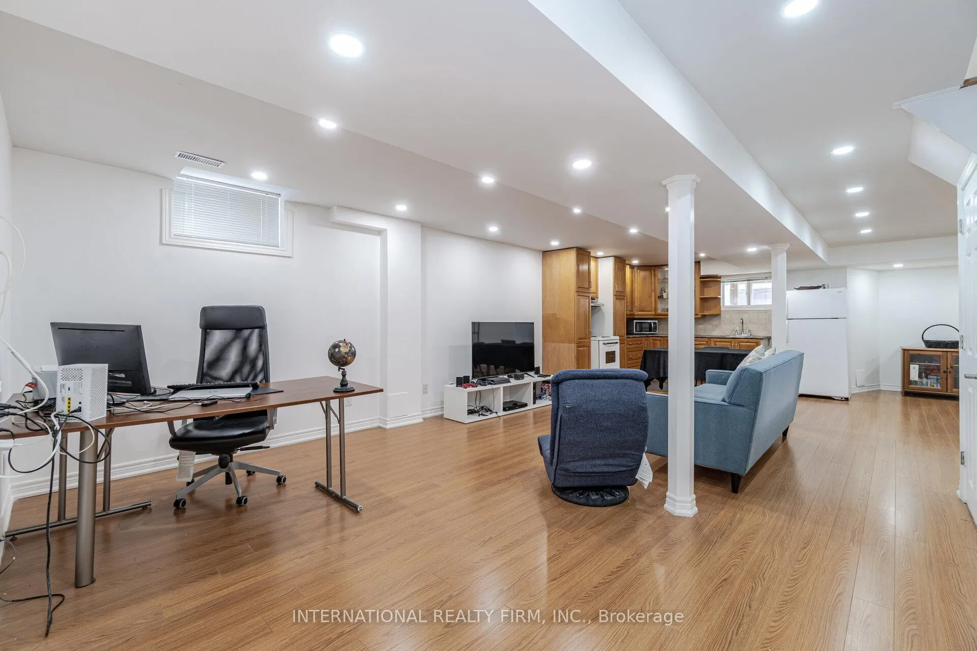 Photo 35 of 67 Rosanna Crescent, Vaughan, Maple — HOMEH