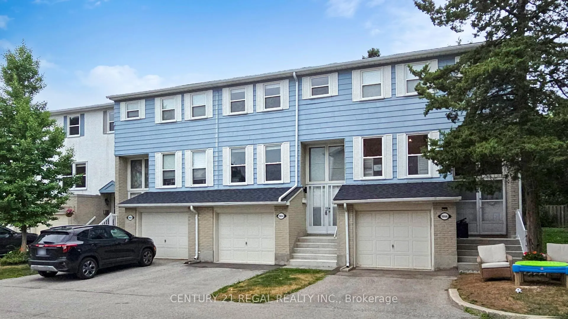 Photo 3 of 1664 John Street, Markham, Bayview Fairway-Bayview Country Club Estates — HOMEH