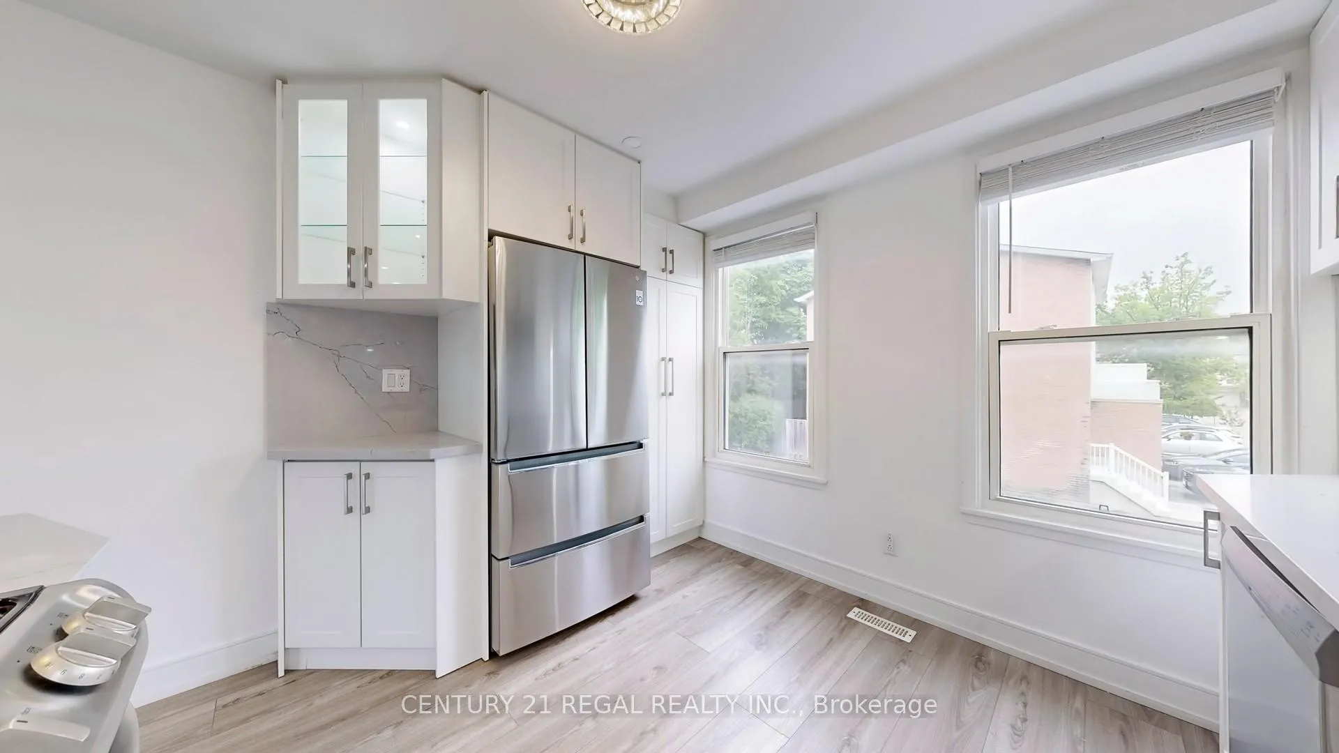 Photo 18 of 1664 John Street, Markham, Bayview Fairway-Bayview Country Club Estates — HOMEH