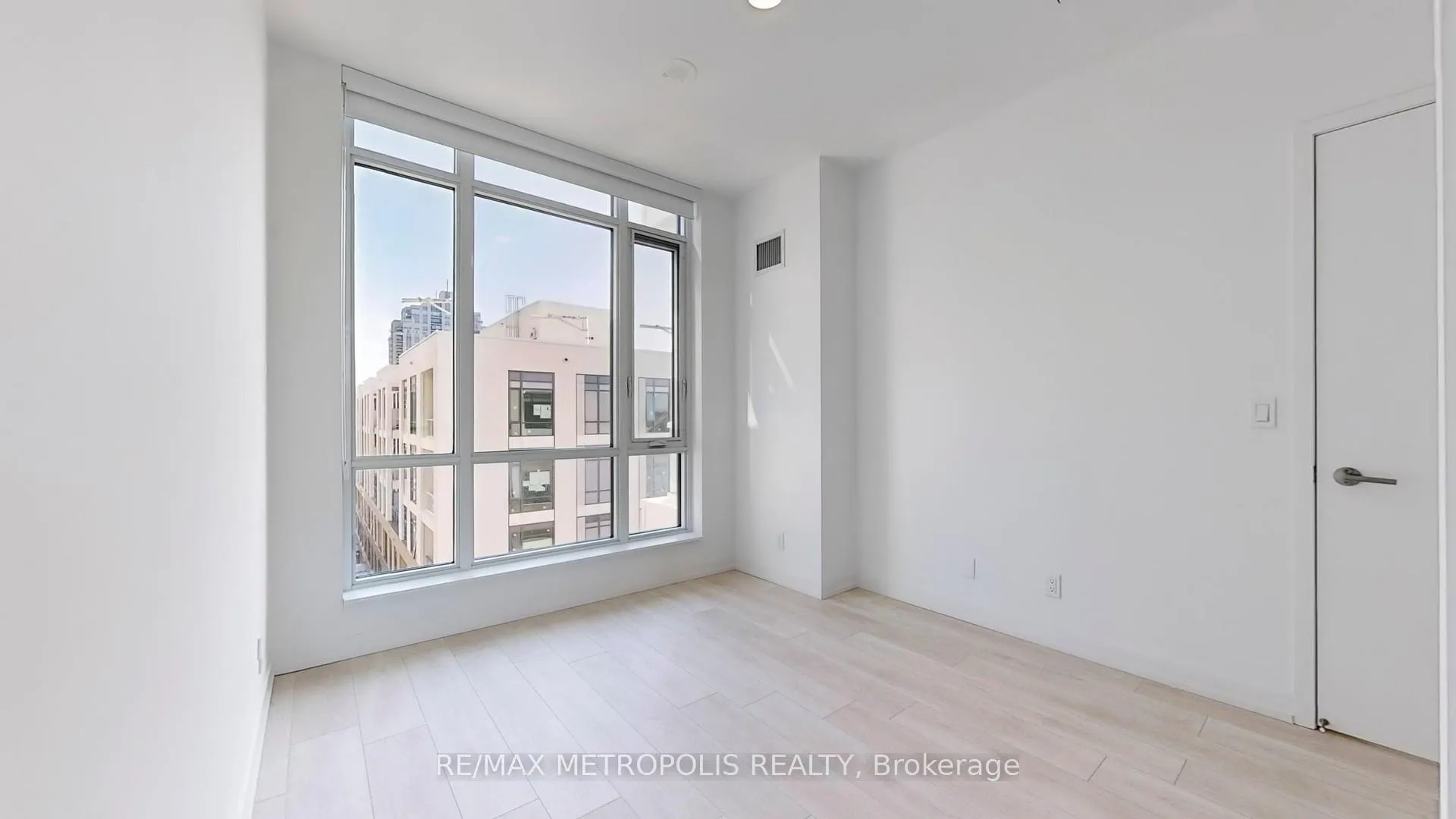Photo 10 of Unit 610, 8 Beverley Glen Boulevard, Vaughan, Beverley Glen — HOMEH